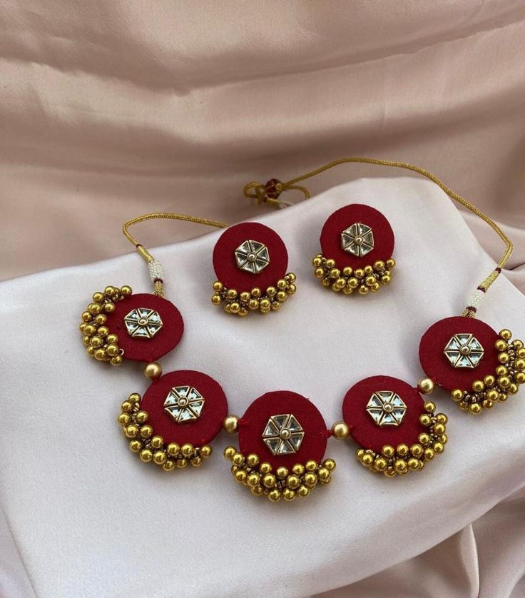 হ্যান্ডমেইড জুয়েলারি সেট